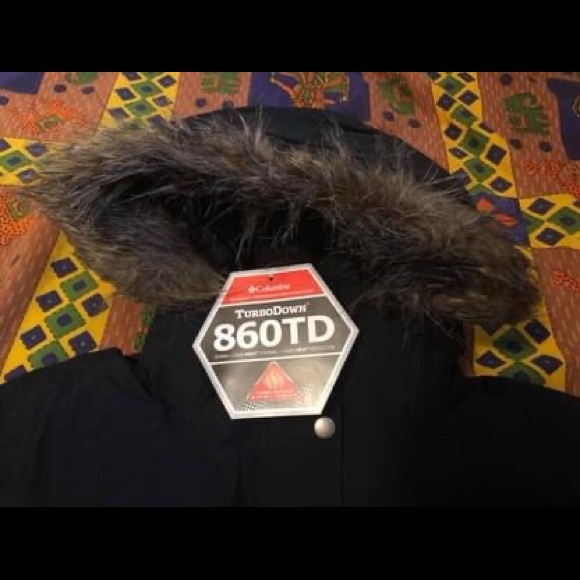 Columbia 3 layer women jacket with tags - Picture 4 of 10